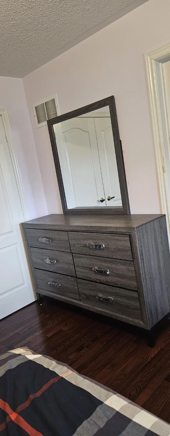 Gray Queen bedroom set - photo 2