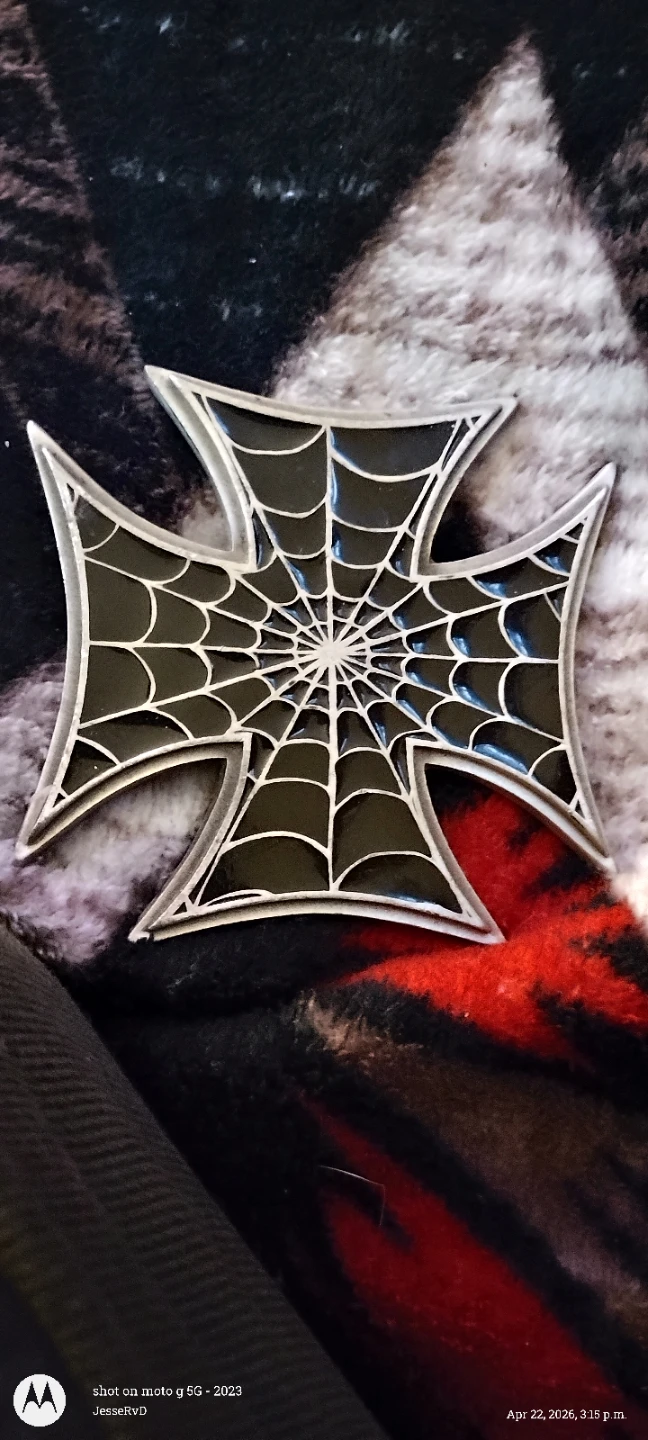 Pure Pewter Iron Cross Belt Buckle with Skulls