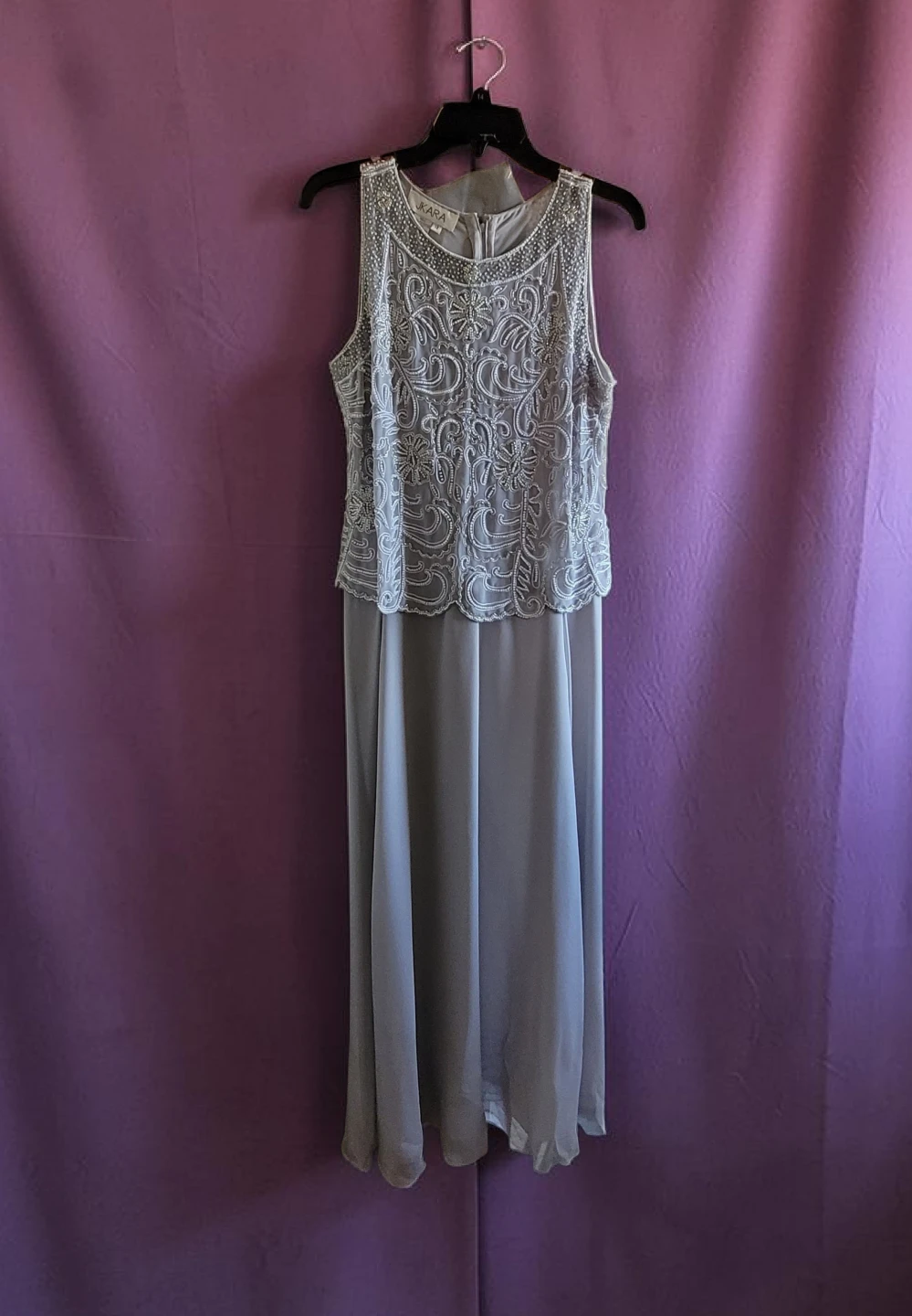 ♥️ Gray Beaded Gown Size 12 - photo 2