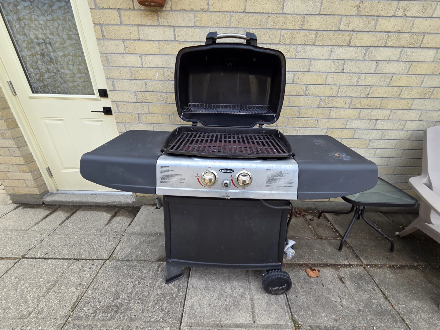 FREE Uniflame Gas Grill BBQ - photo 2