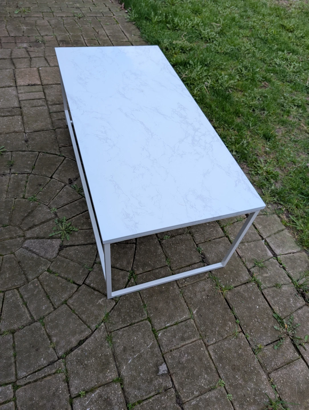 White Faux Marble Top Coffee Table - photo 2