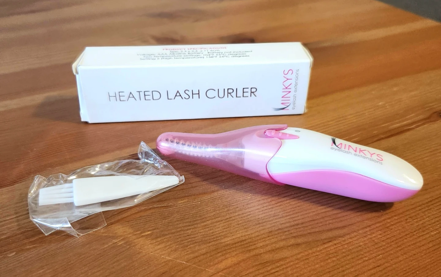 NEW ~ Heated Eyelash Curler