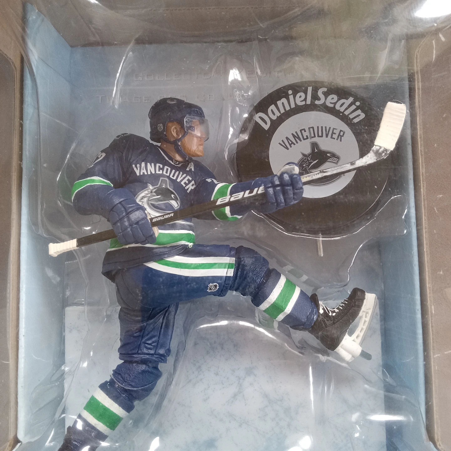 Sealed in box McFarlane Daniel Sedin Vancouver Canucks figure - photo 3