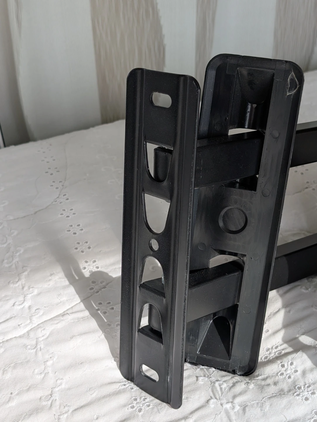 GTECH Black Adjustable TV Wall Mount Bracket - photo 3