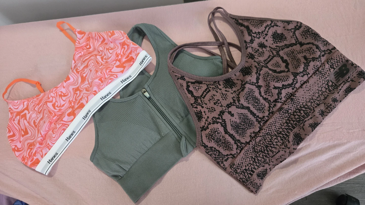 Three sport bras bundle 💞👙