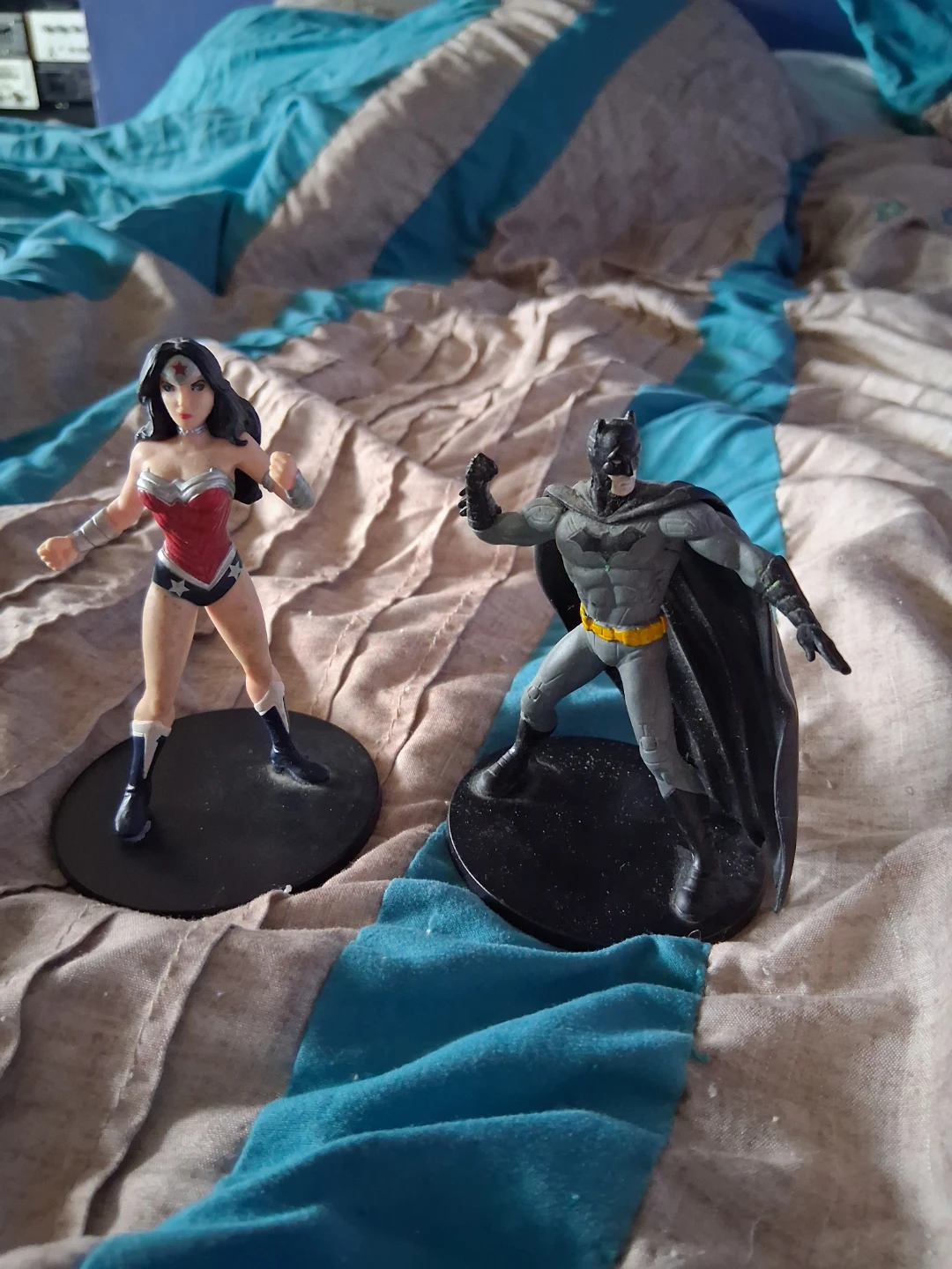 Batman and Wonder Woman Action Figures - photo 2