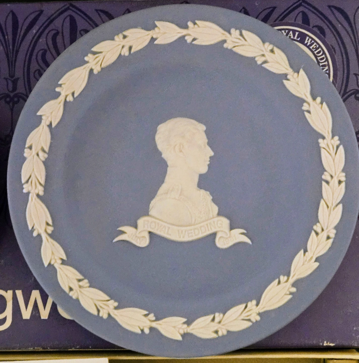 Vintage Wedgwood Royal Wedding Commemorative Boxed Set - photo 4