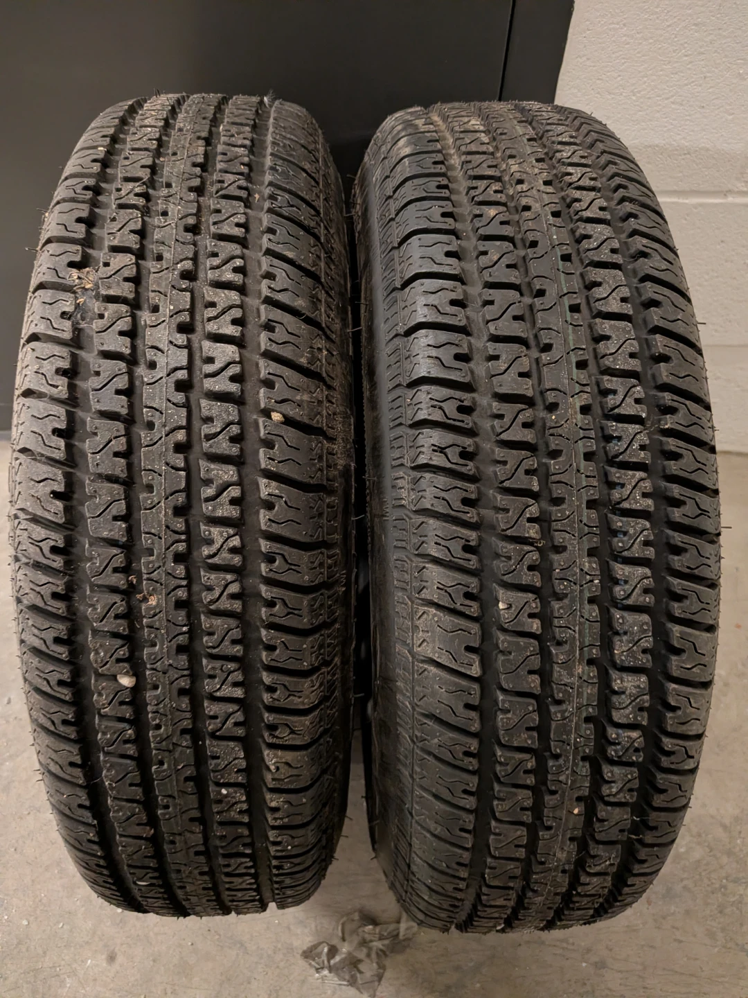 Carlisle Radial Trail Trailer Tire with White Rim - photo 2