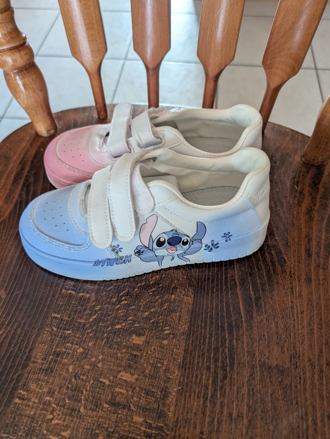 Kids Stitch Velcro Sneakers Size 220 (1.5) - photo 2