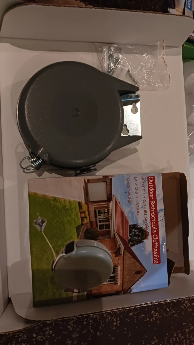 Outdoor Retractable Clothesline