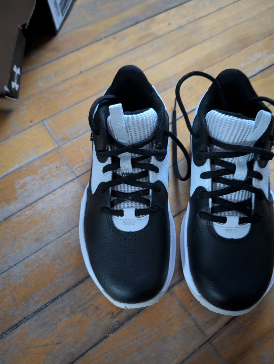 Under Armour Basketball Shoes - Youth Size 3Y