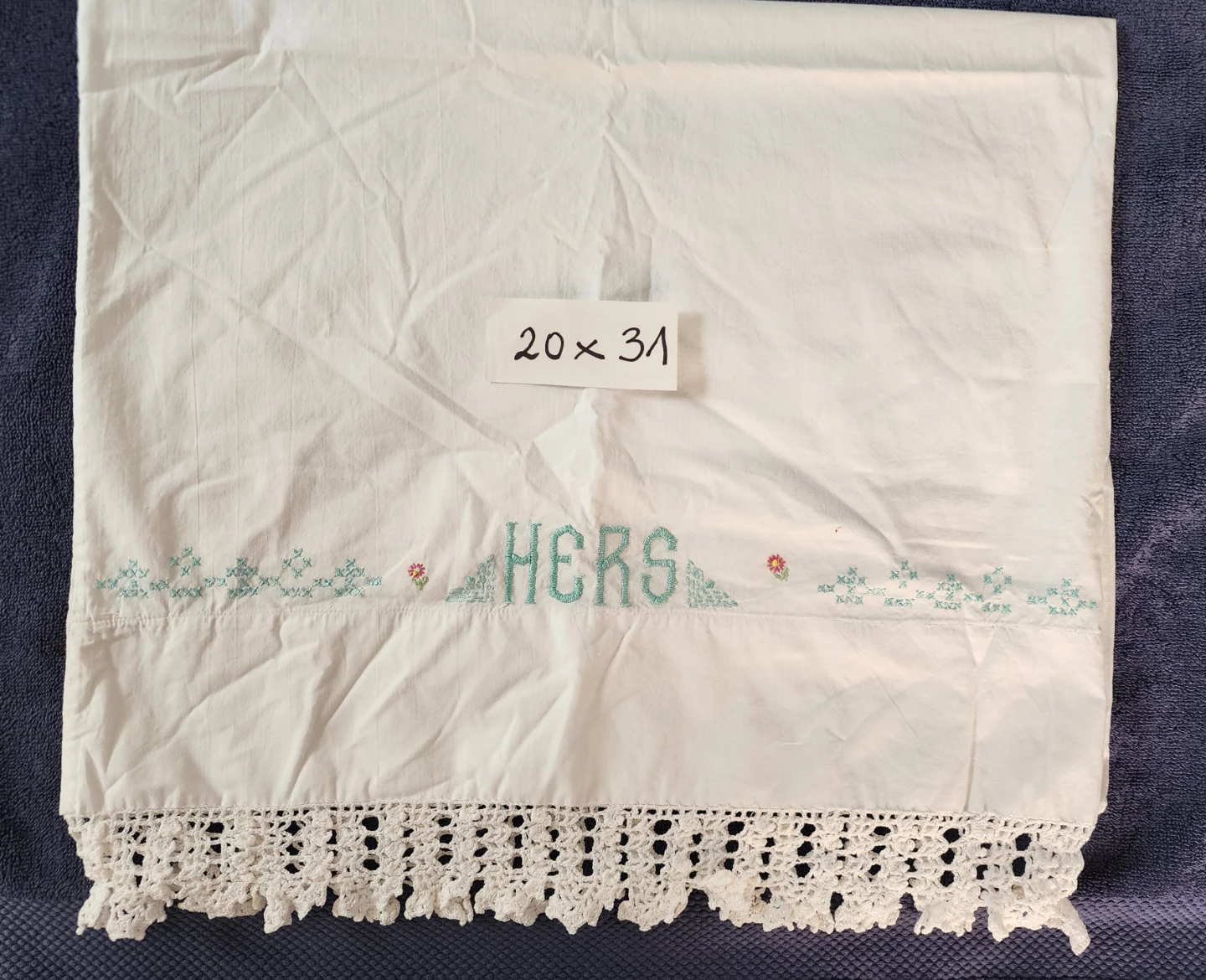 EMBROIDERED PILLOWCASE