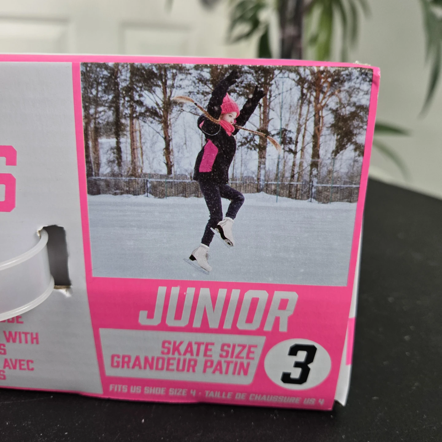 New kids figure skates size 3 - photo 3