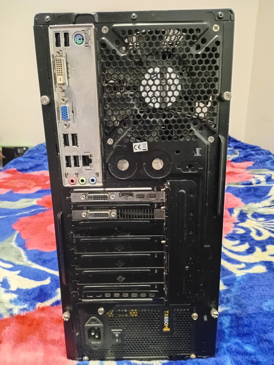 Black Thermaltake Desktop Computer - photo 2