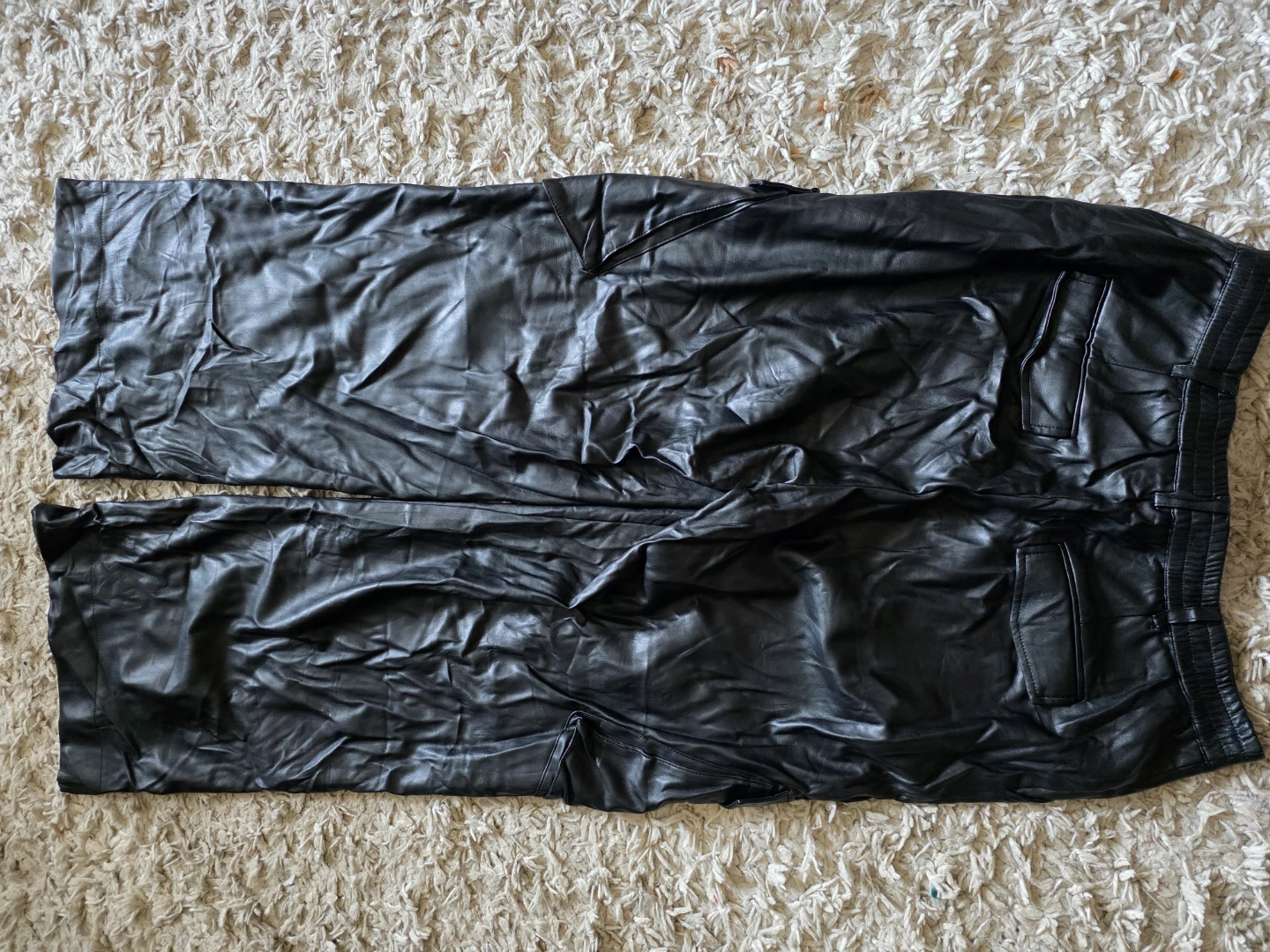 Love Republic Black Faux Leather Cargo Pants - photo 3