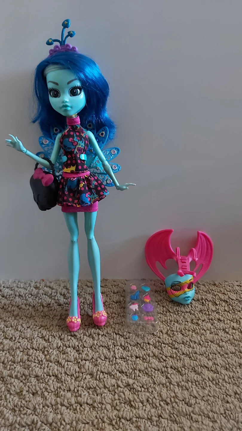 Monster High Inner Monster Spooky Sweet Frightfully Fierce