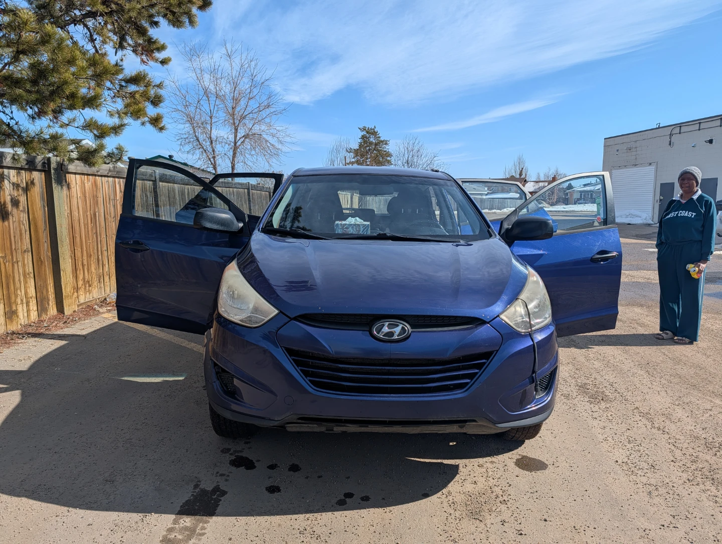 Blue Hyundai Tucson - photo 5