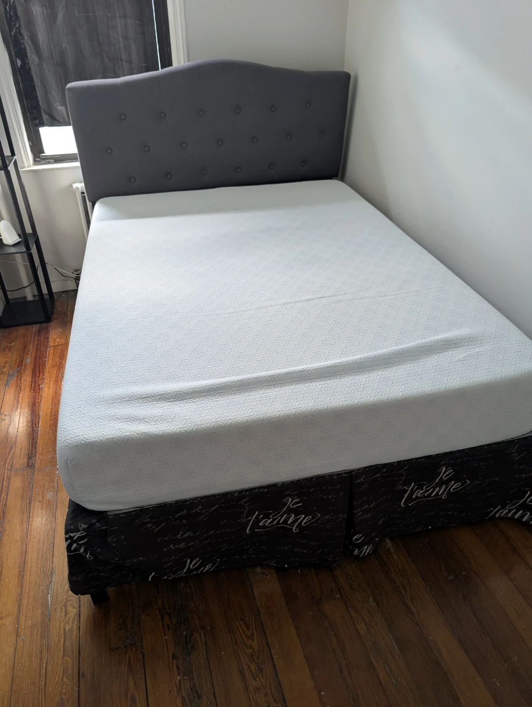 Double size bed, Mattress and headboard - photo 4