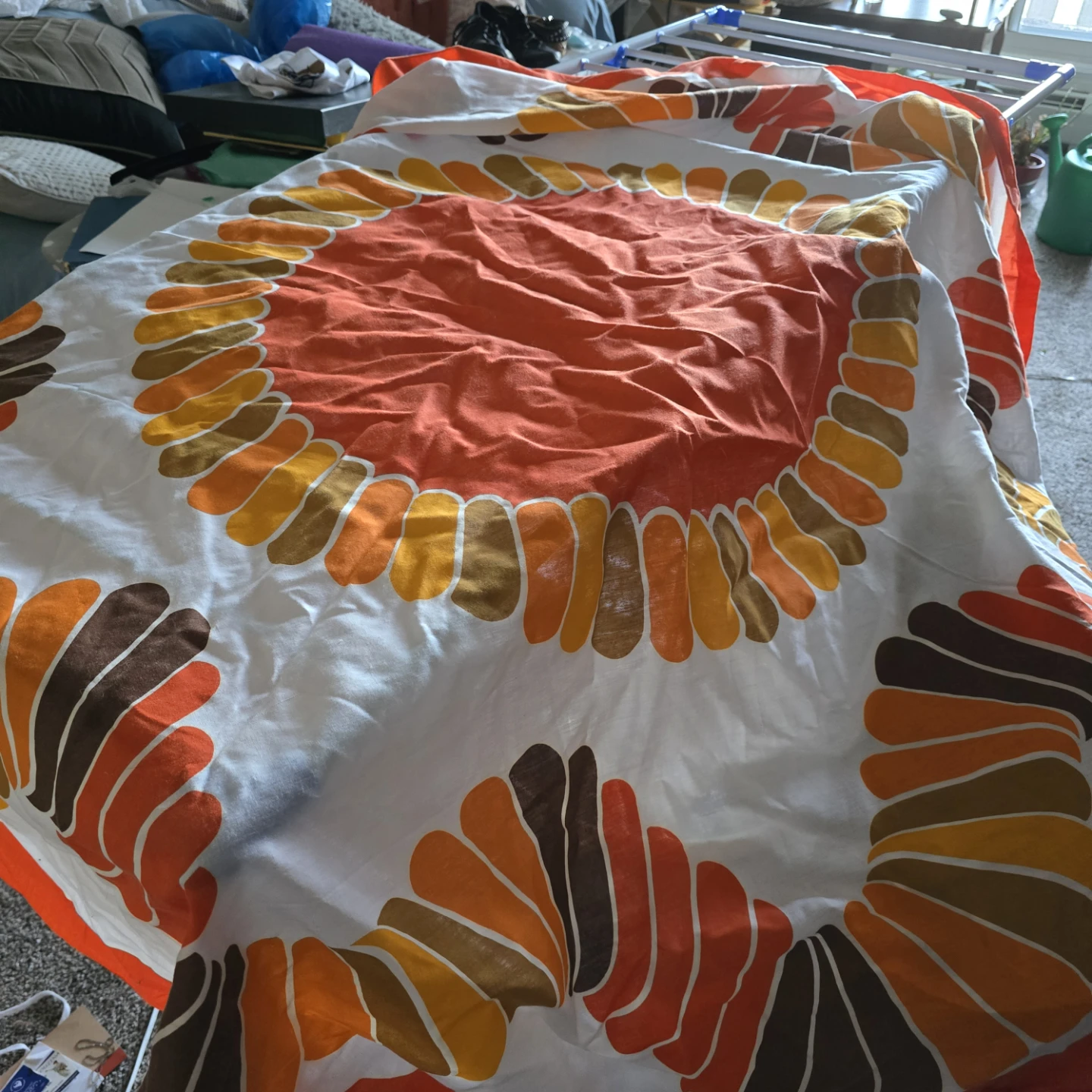 Retro Floral round table clothing