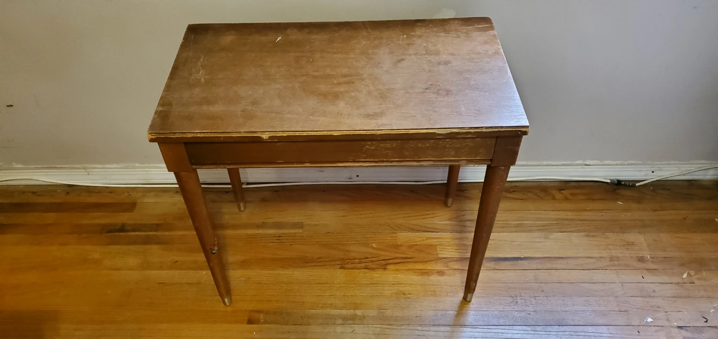 Wooden piano bench