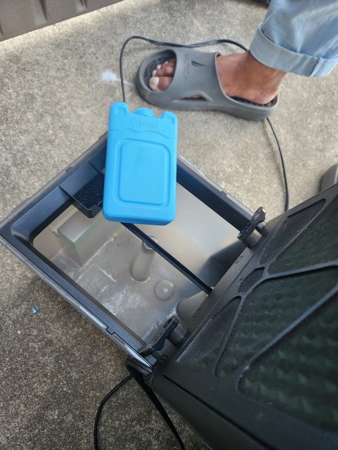 Frigidaire Portable Evaporative Cooler with Remote - photo 2