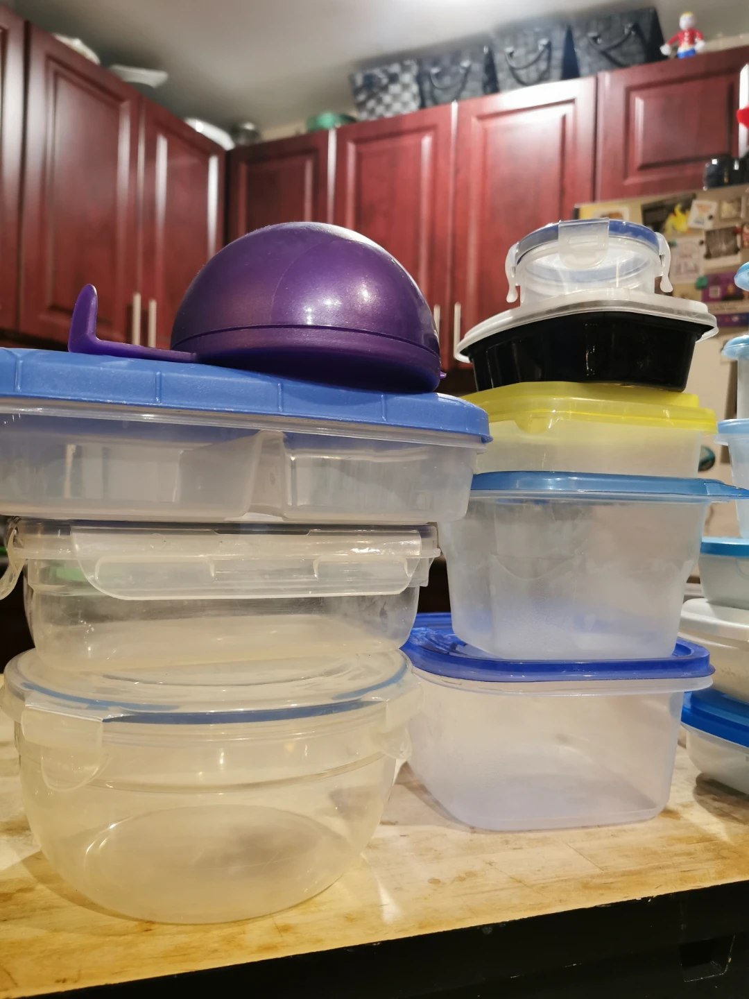Assorted Tupperware - photo 4