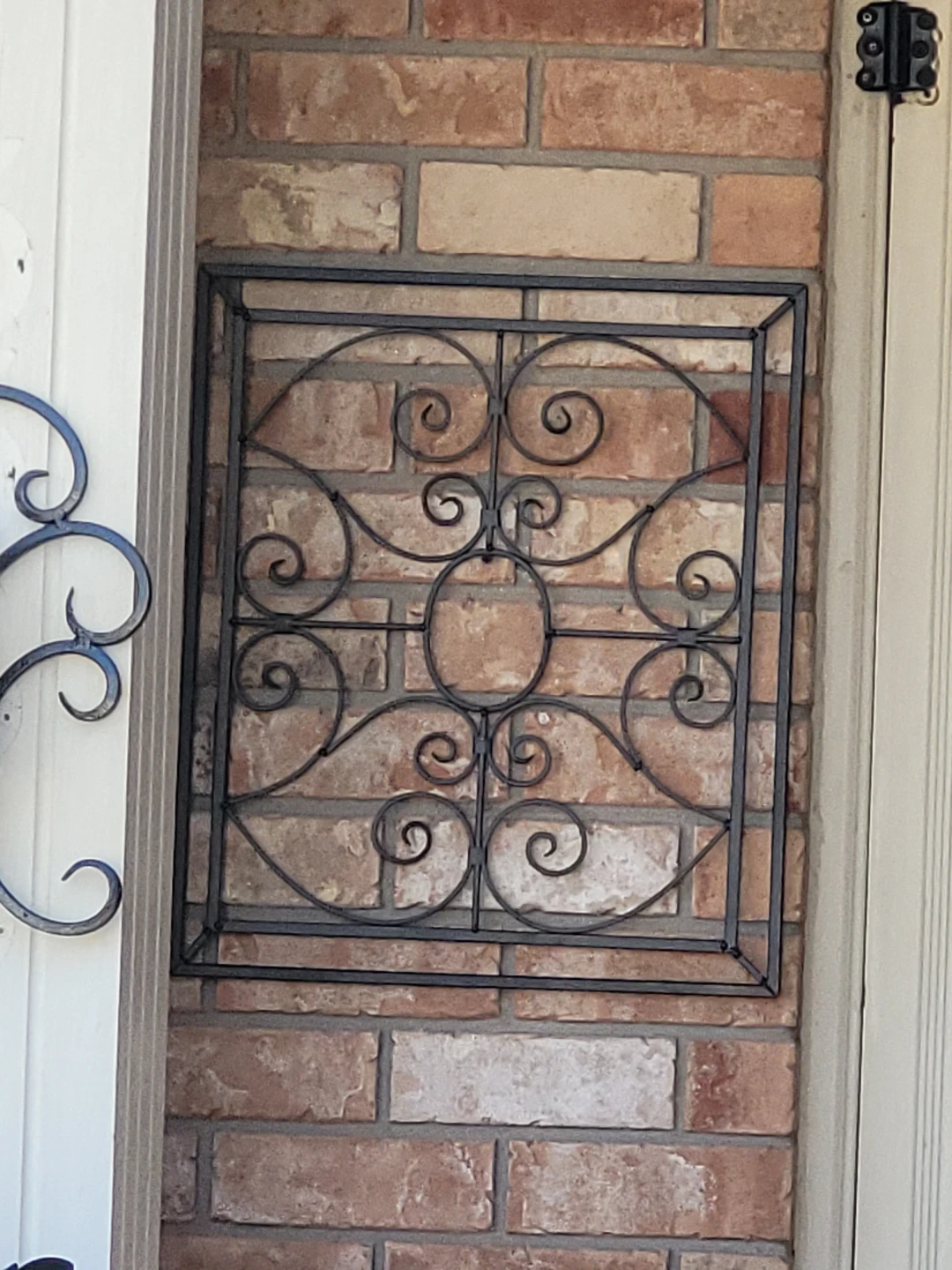Black Metal Scrollwork Wall Decor - photo 3