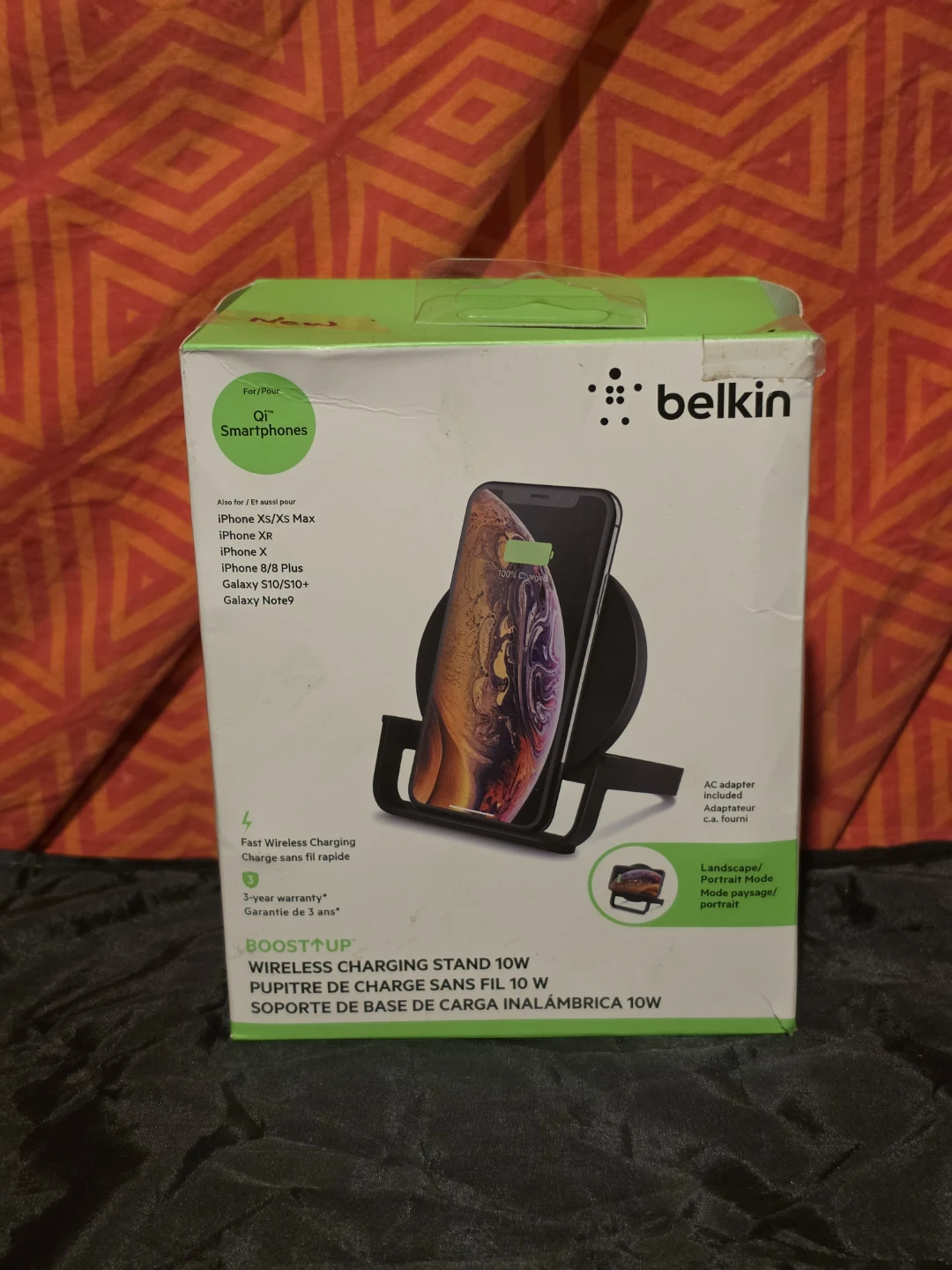 Belkin BoostCharge 10W Wireless Charging Stand - photo 2