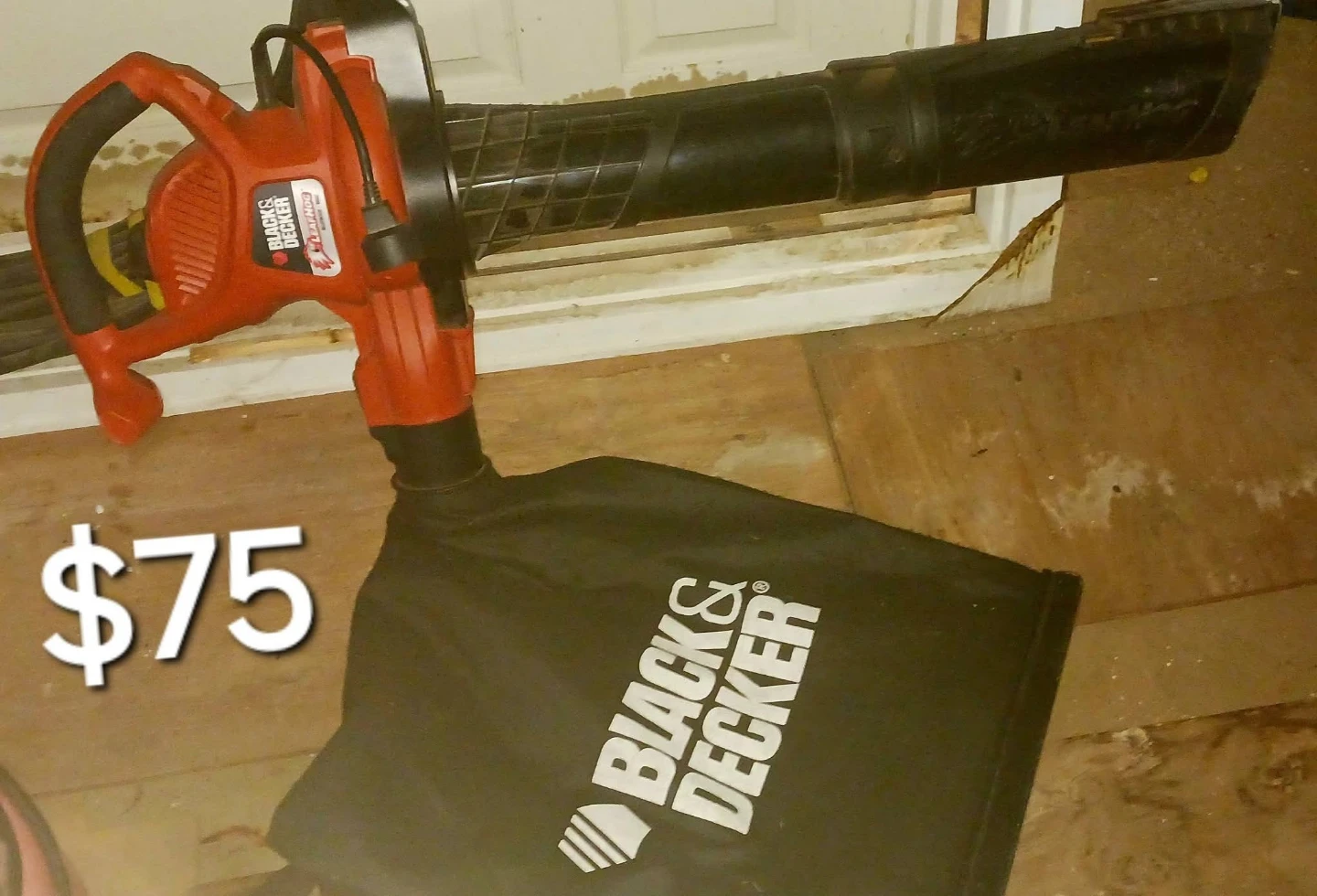 Black & Decker Electric Leaf Blower