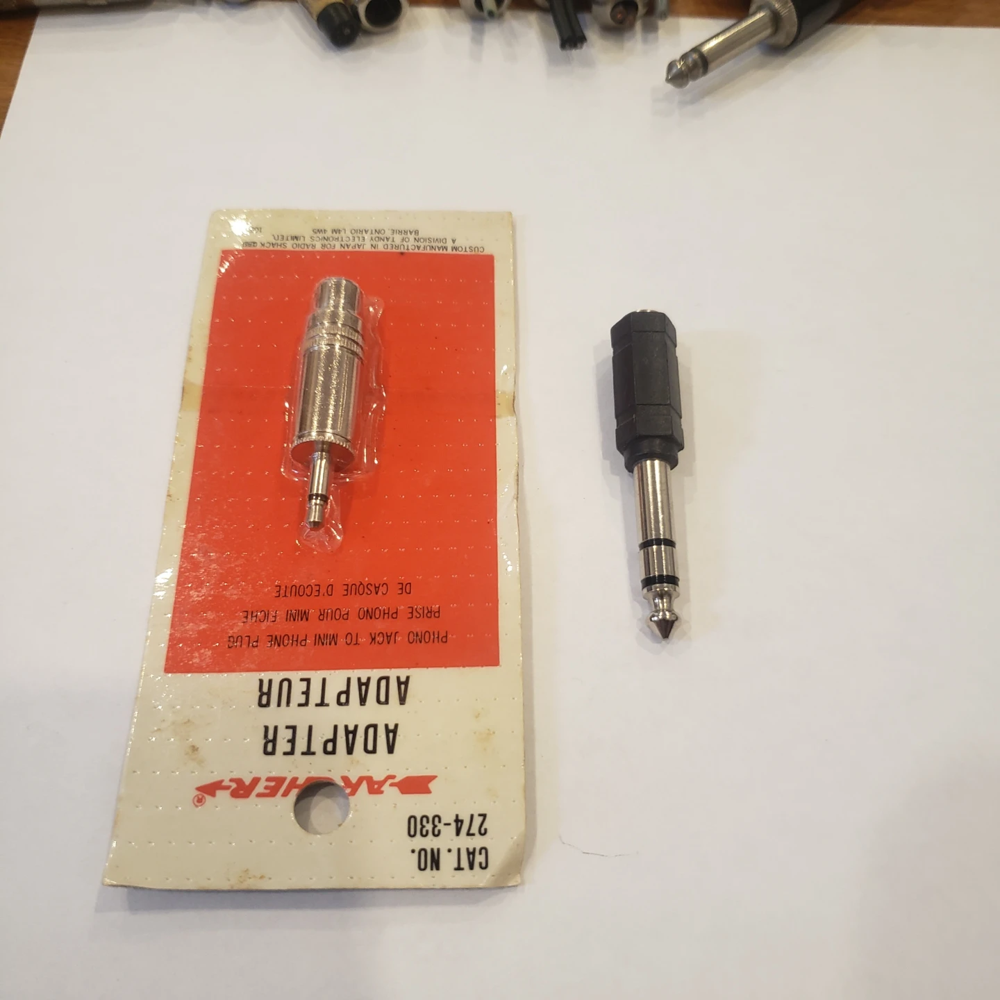 Assorted Audio Plugs and Jacks, connectors, sold each - photo 5