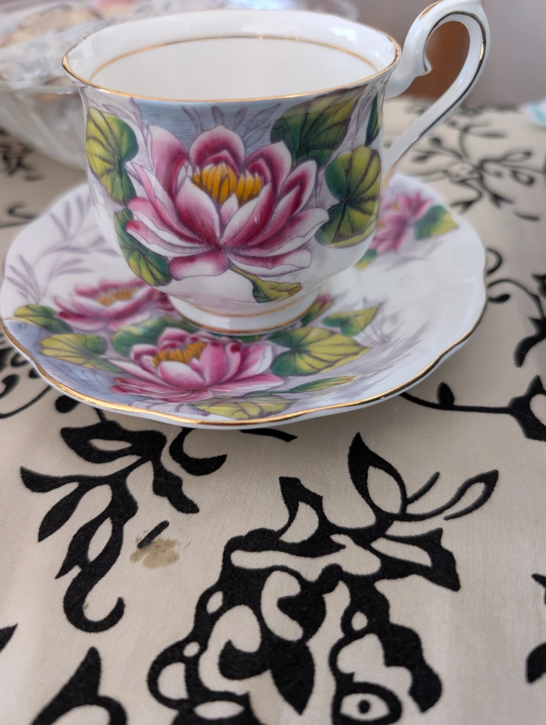 Royal Albert Bone China Teacup and Saucer - Water Lily