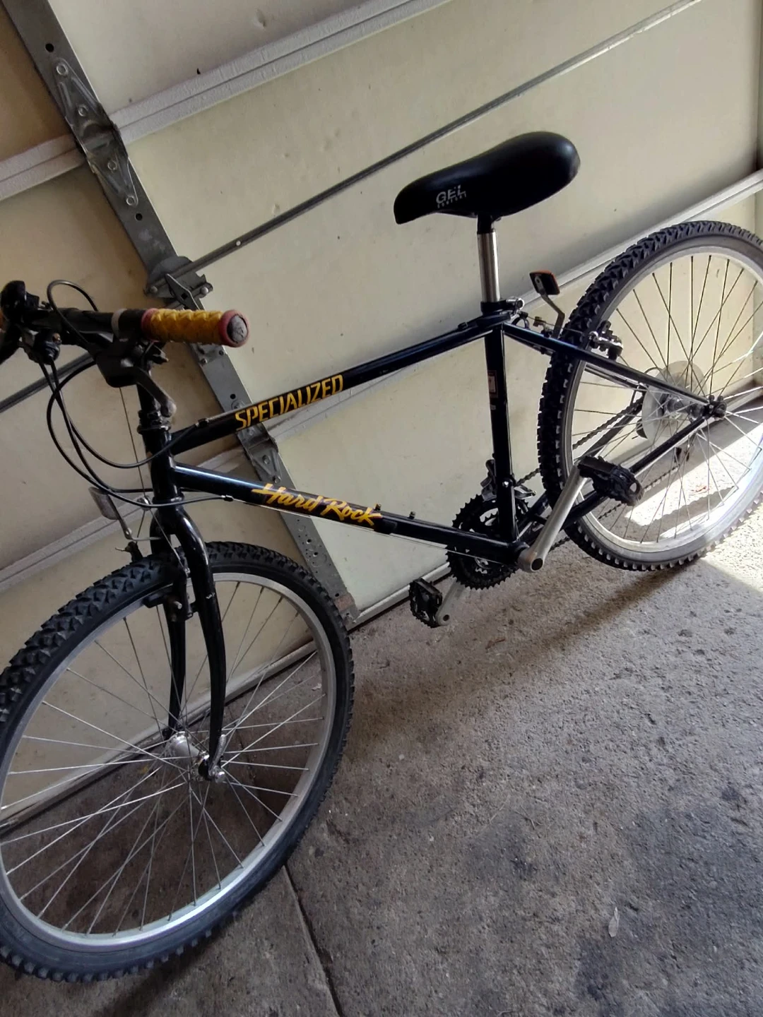 Vintage Specialized Hardrock Bike