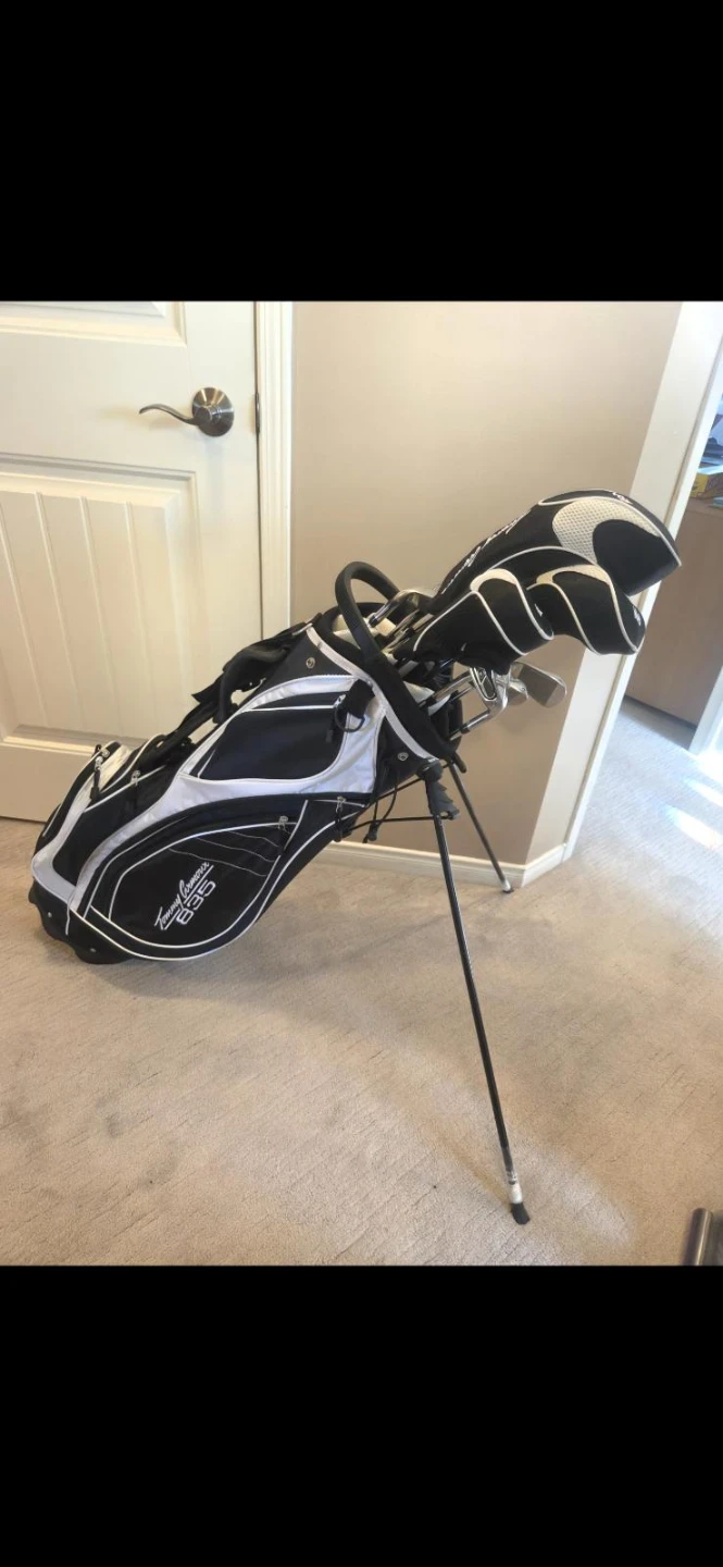 Tommy Armour 835 Golf Set & Bag (right hand)