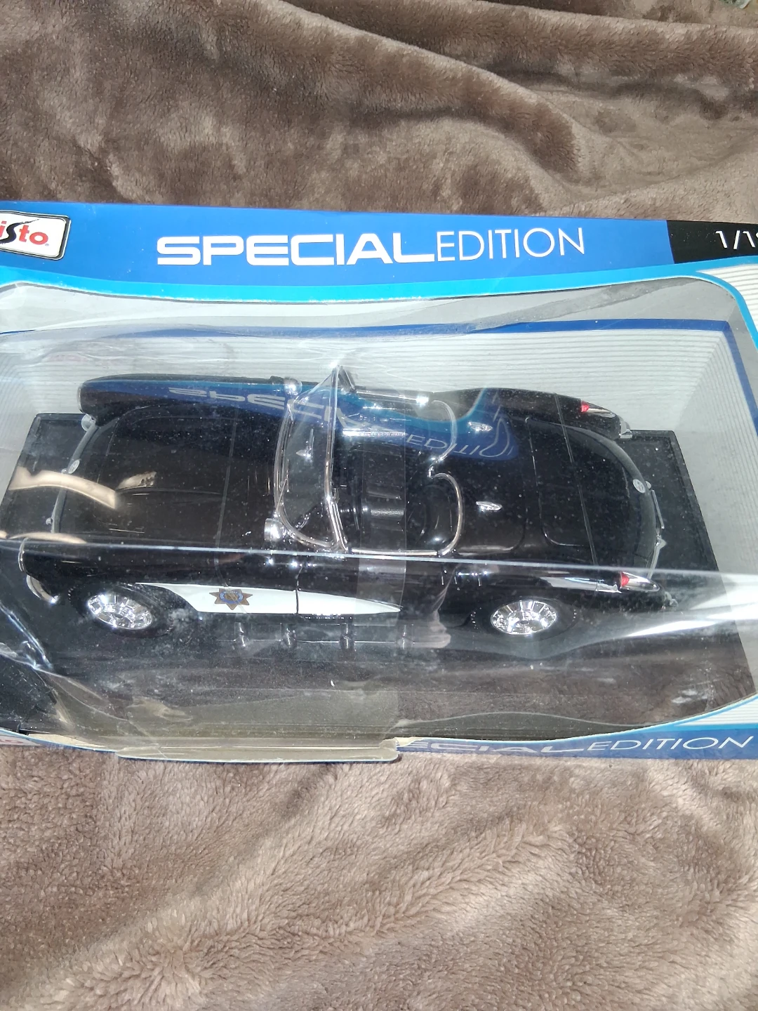 Maisto 1957 Corvette Special Edition