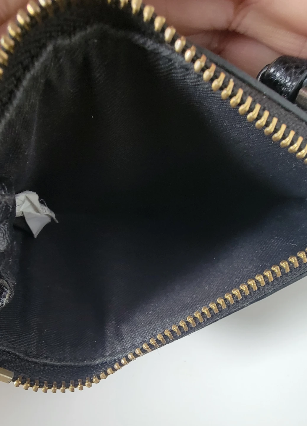 Marc Jacobs Black Leather Card Holder with Zipper - photo 5