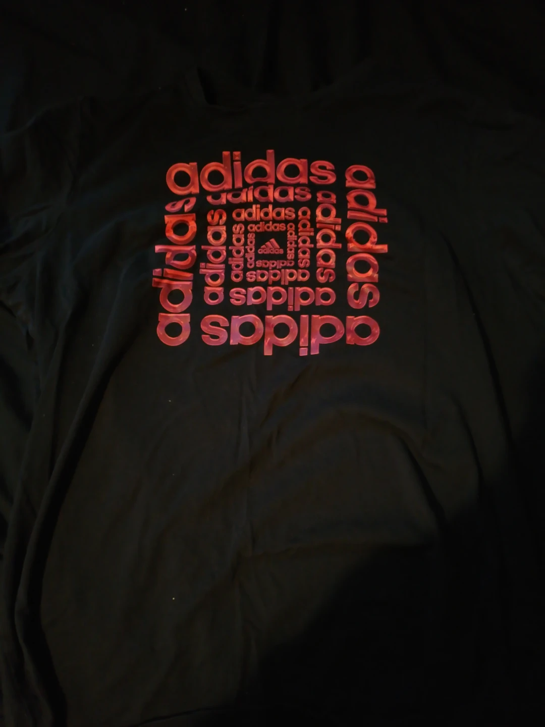 Adidas Black T-Shirt with Red Logo Graphic⬛🟥⬛👕