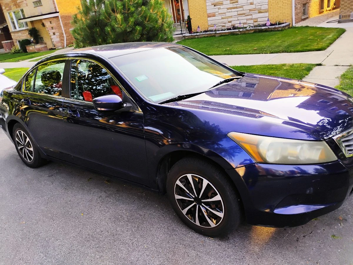 2010 Honda Accord Sedan - photo 2