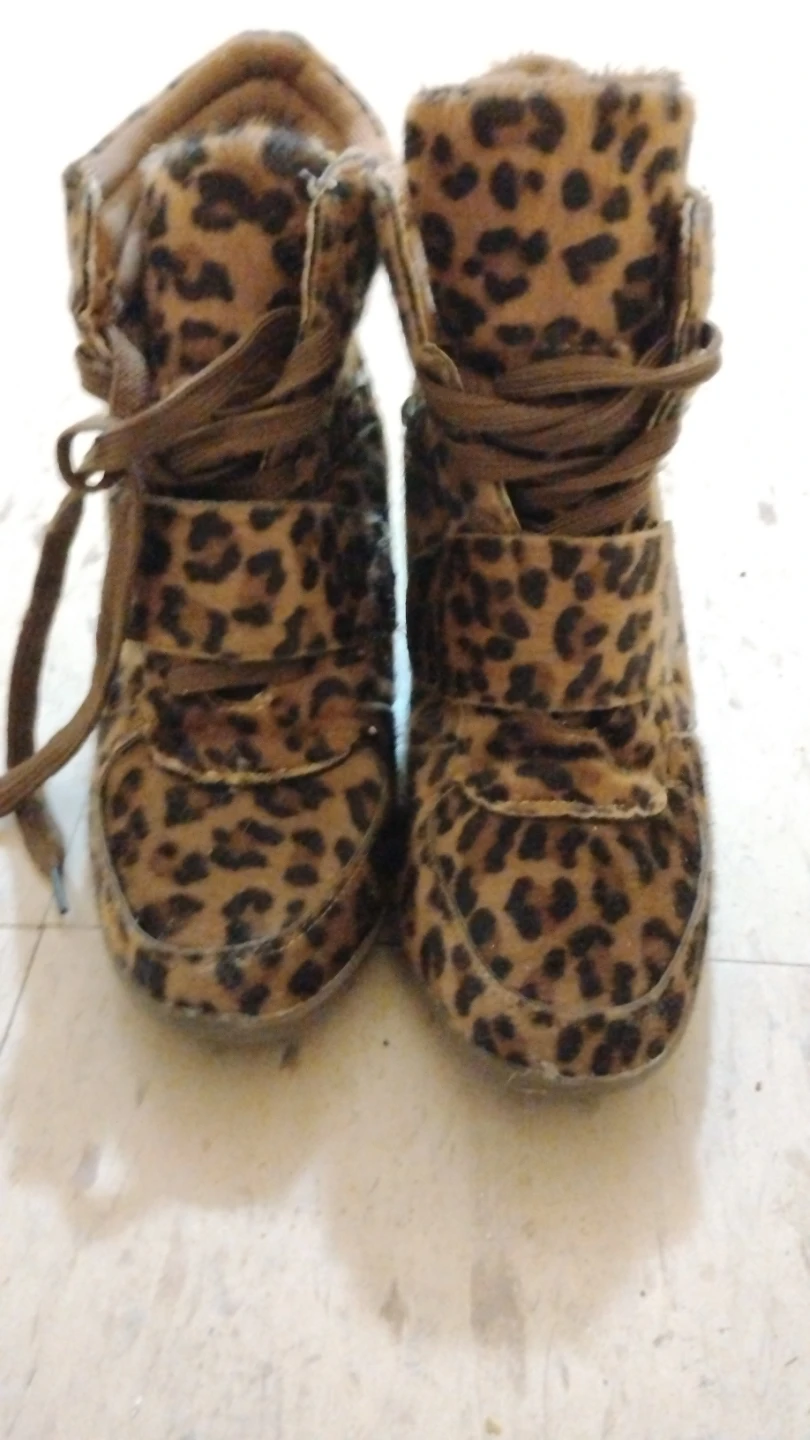 Leopard Print Wedge Sneakers Size 6