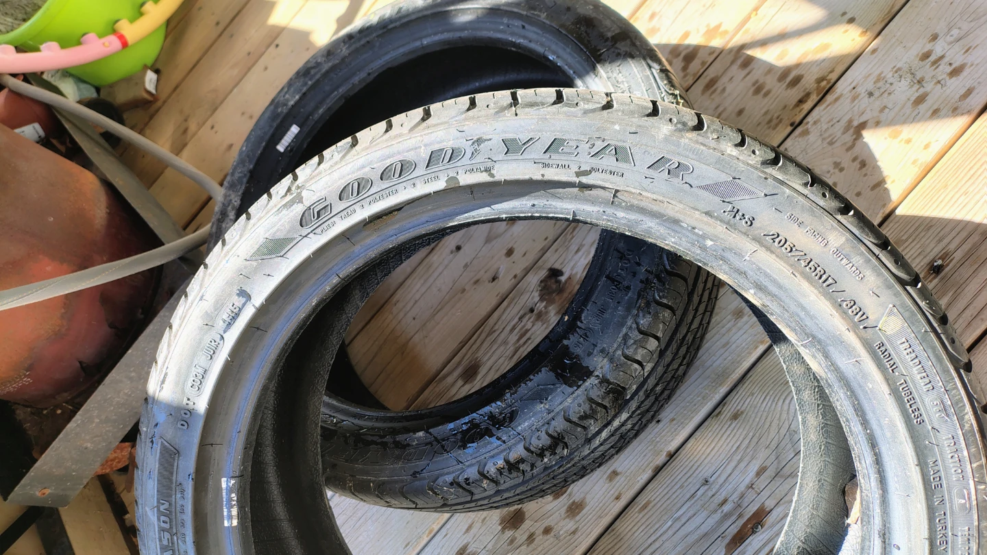 Goodyear Tires (2) 205/55R17 - photo 3