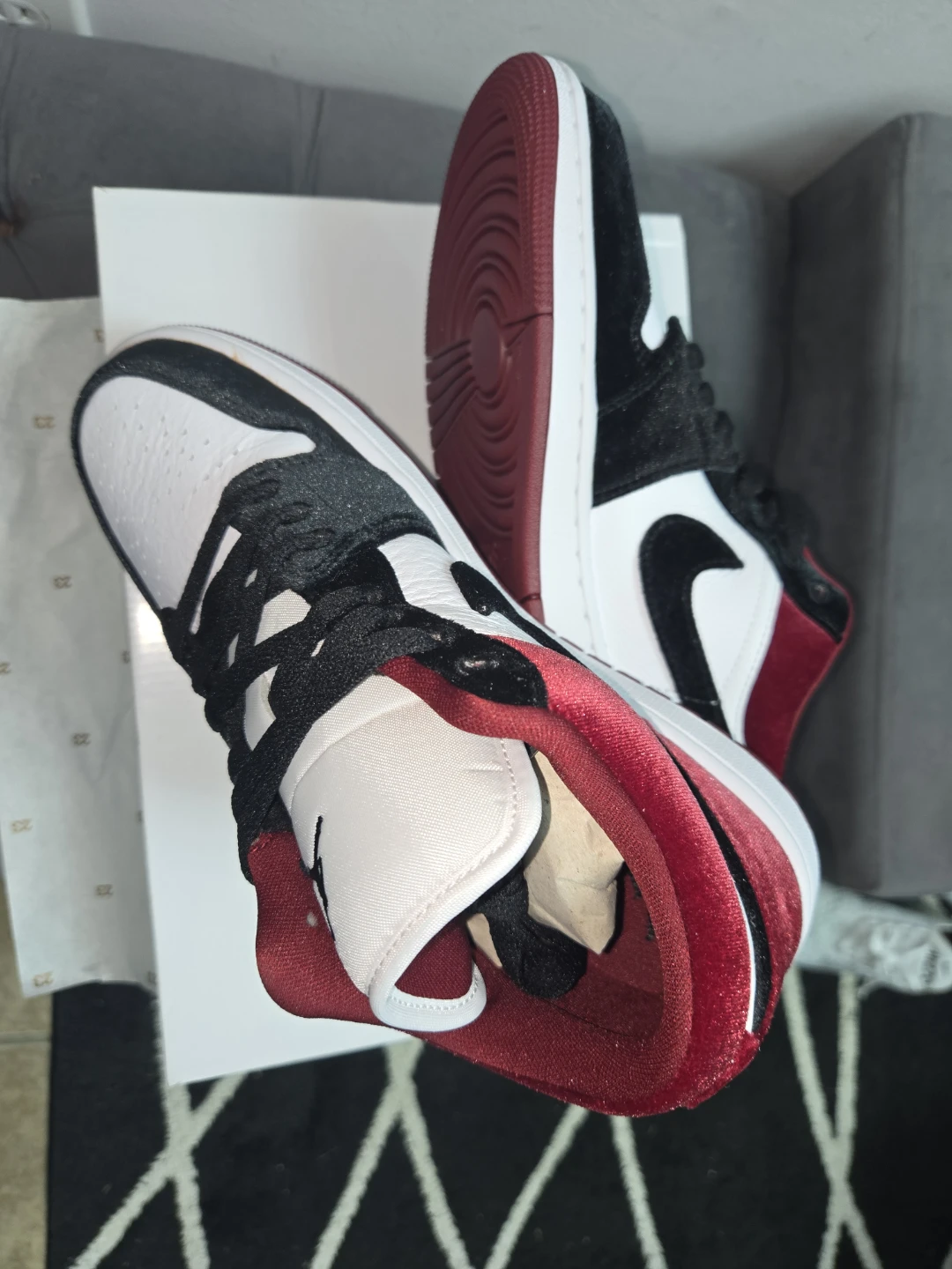 Air Jordan 1 Low SE - photo 2