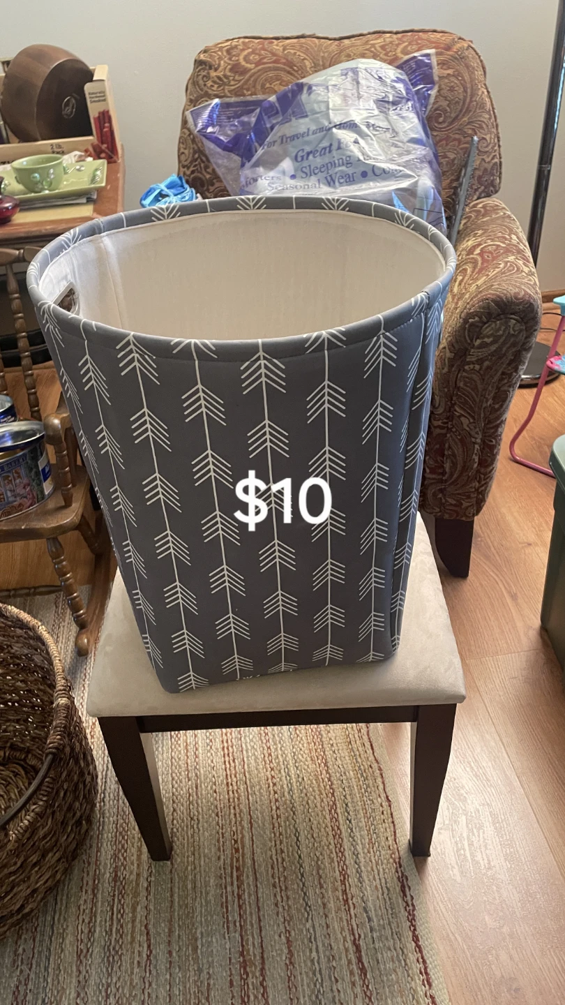 Gray Arrow Print Storage Bin