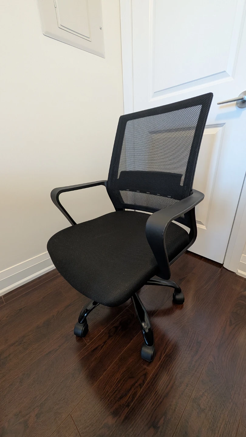 Black Mesh Office Chair