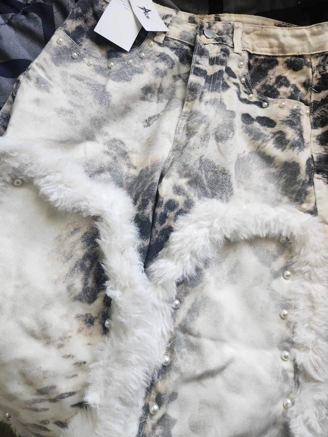 ArtsKoreanMan Leopard Print Jeans - Size L