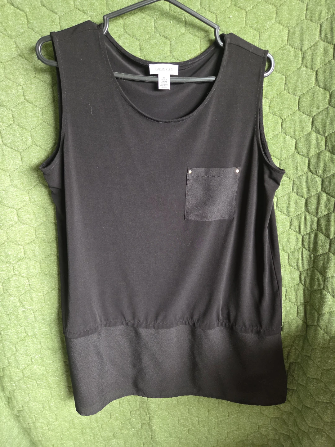 Chanteuse Black Sleeveless Pocket Top