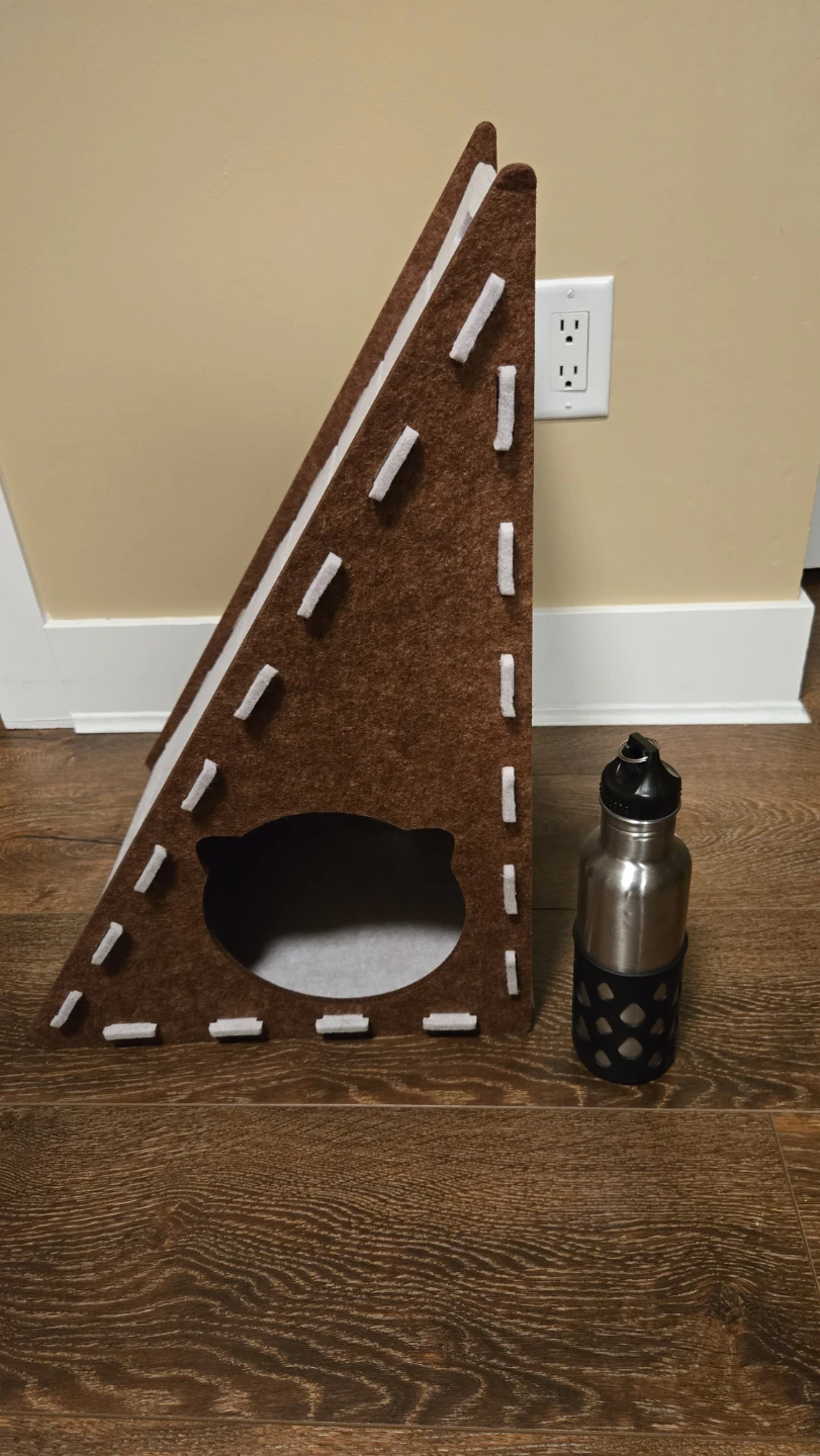 Felt Cat Condo with Cut-out Entrance - photo 5