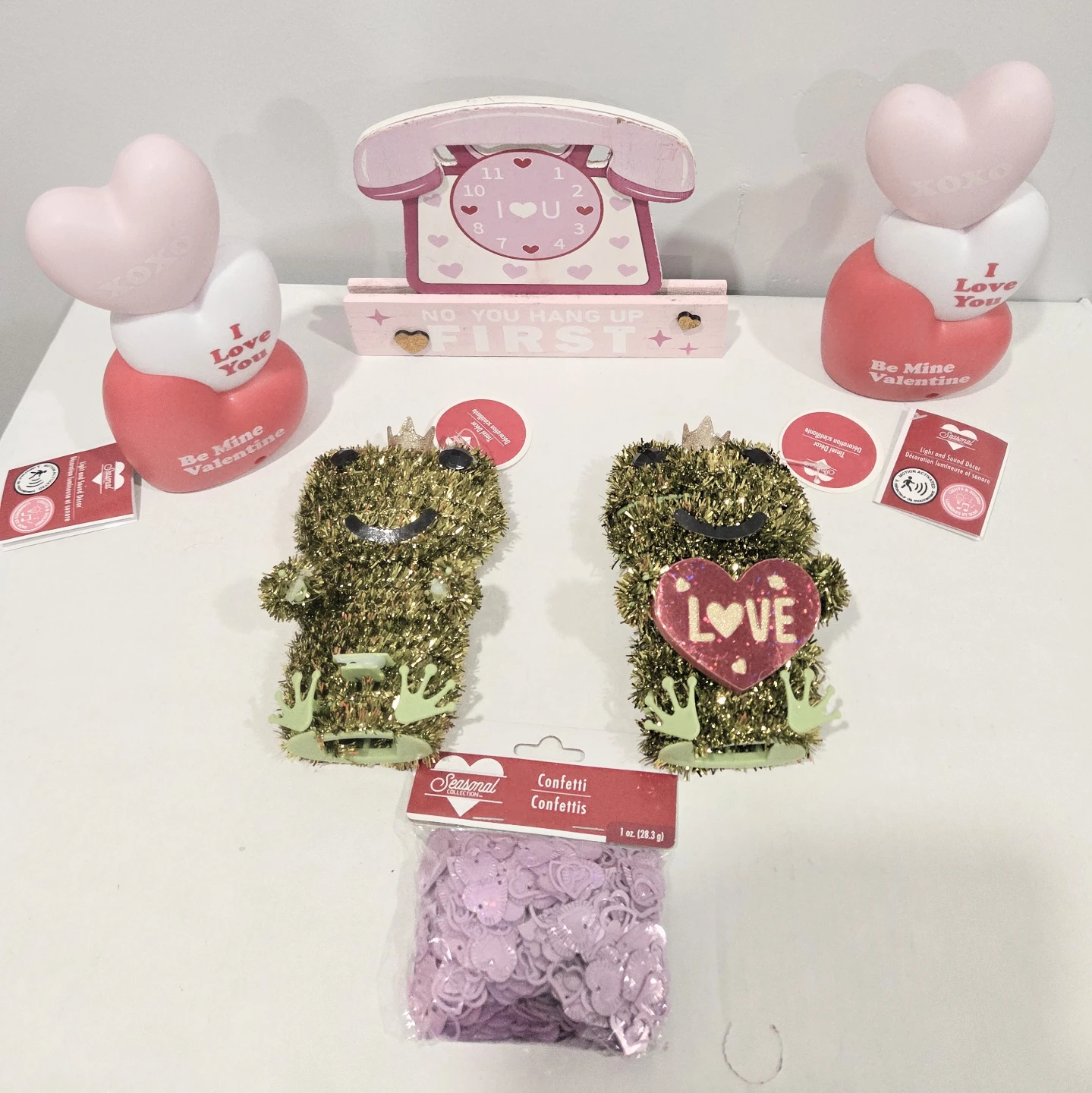 Valentine's Day Tinsel Frogs and Heart Decor Set🌱