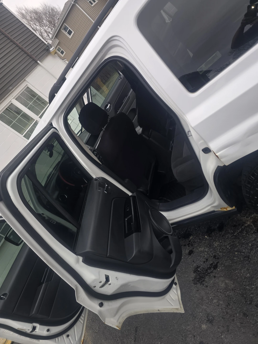 White Jeep Patriot SUV - photo 5
