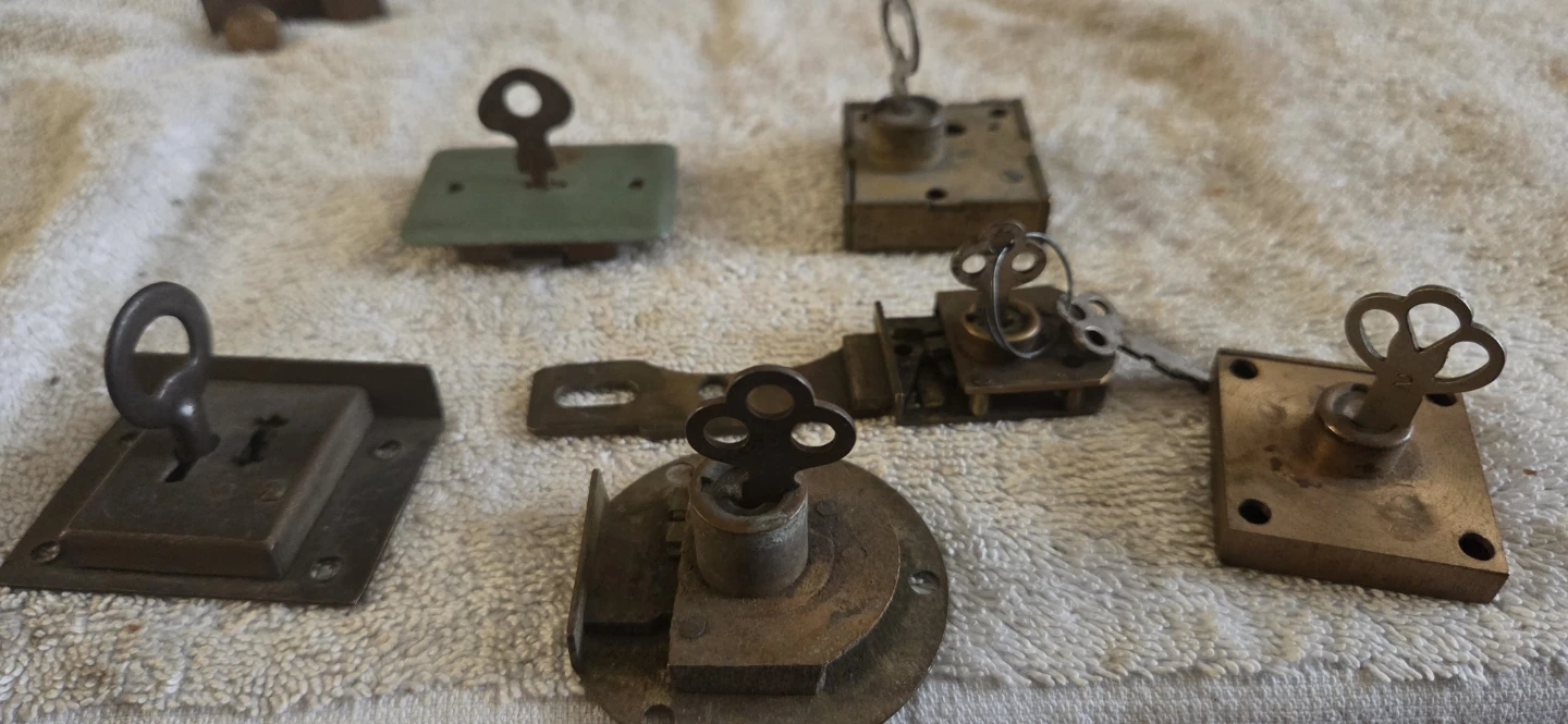 Lot of 6 Antique Locks with Keys