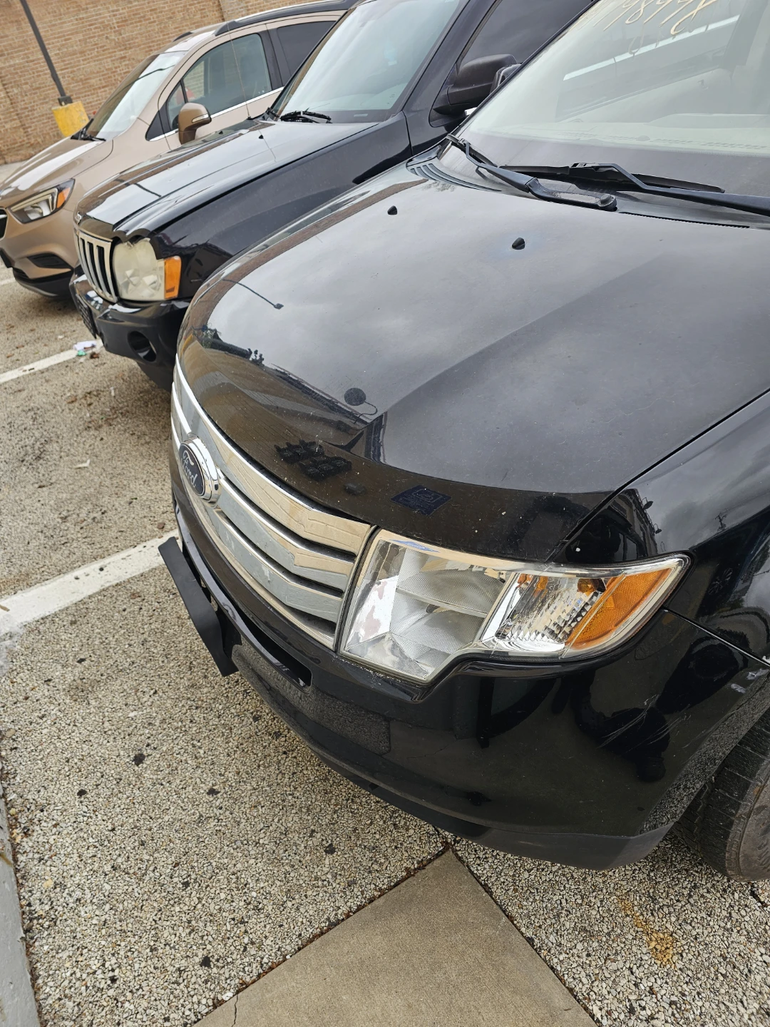 Ford Edge SUV - photo 2
