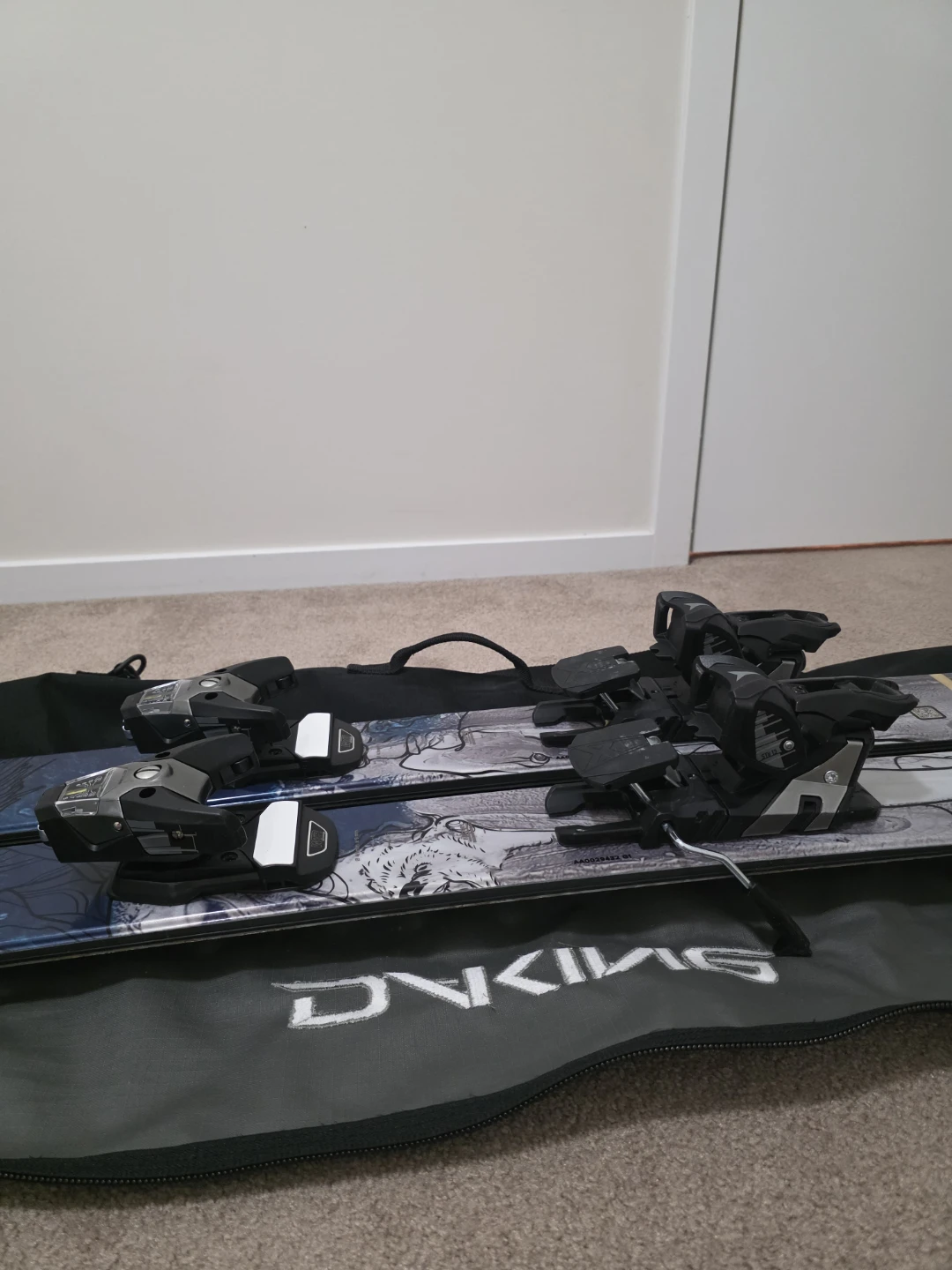 Atomic Bent 100 Skis with Bindings - photo 2